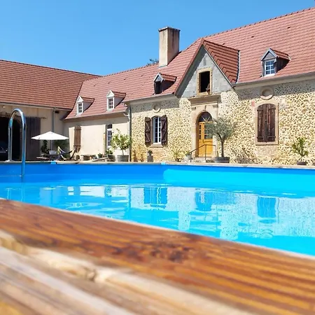 Gite A La Ferme Bassillon-Vauze Exterior photo