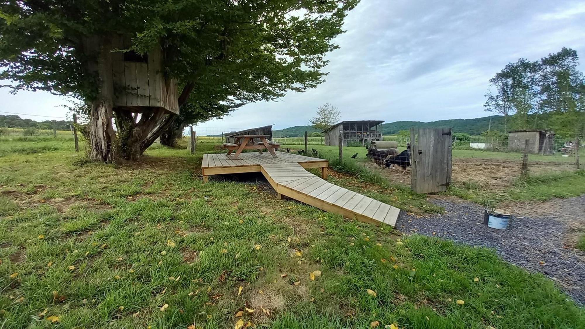 Holiday home A La Ferme Bassillon-Vauze